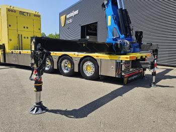S580 V8 / 8x4 / FASSI 115 t/m CRANE / RETARDER